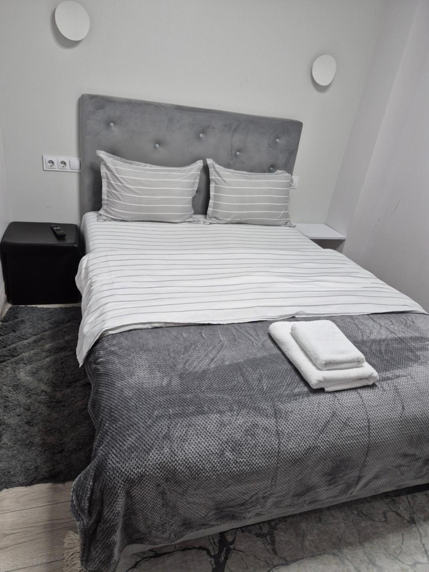 Budget Private Room Chişinău Esterno foto